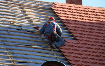 roof tiles Gallows Inn, Derbyshire